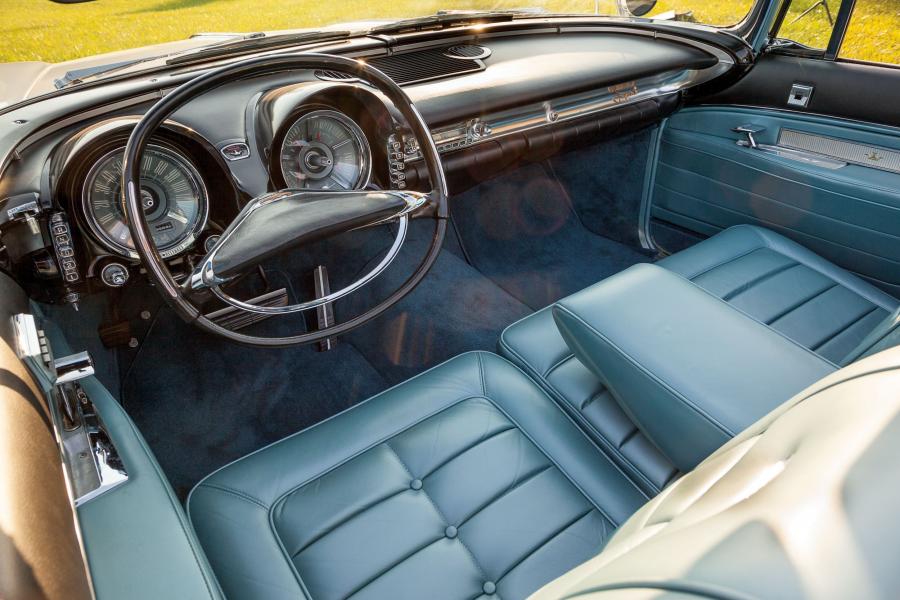 Торпедо Imperial Crown Convertible (PY1-M 925) 1960 года  (фото 15 из 20)